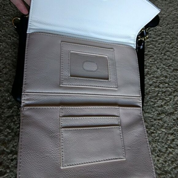 Betsey Johnson Cheetah Pattern Purse - Picture 3 of 5